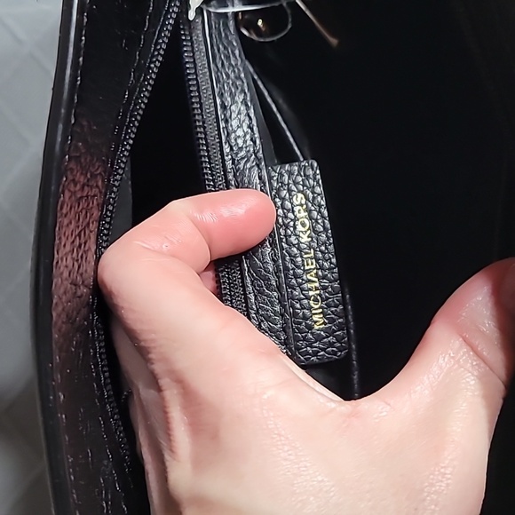 NWT Michael Kor Bedford Medium Black Peeble Tote Bag Cream Handles - Picture 9 of 13